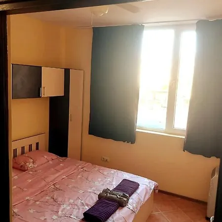 Apartament Charming Sunny 2 Bedrooms 1 Bath Słoneczny Brzeg