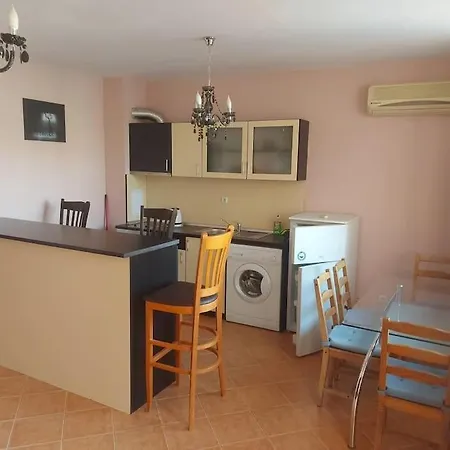 アパート Charming Sunny 2 Bedrooms 1 Bath サニービーチ
